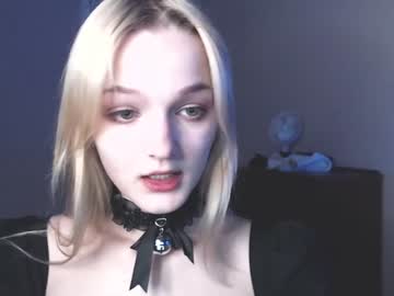 girl Asian Cam Models with sarah_cullen