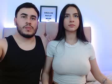 couple Asian Cam Models with moonbrunettee