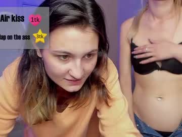 girl Asian Cam Models with emily_browen