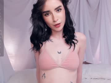 girl Asian Cam Models with dance_kuduro